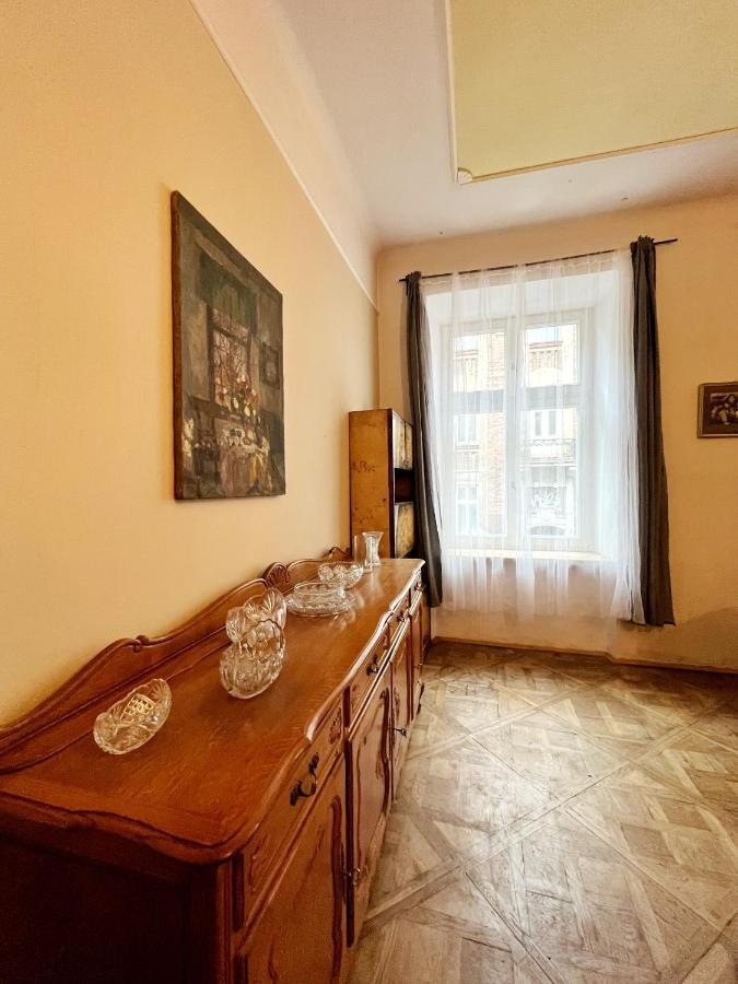 Old Town Rooms Wielopole Cracovie Extérieur photo