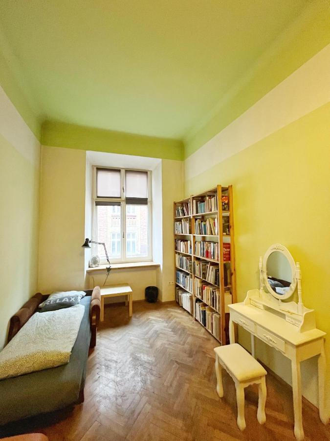 Old Town Rooms Wielopole Cracovie Extérieur photo